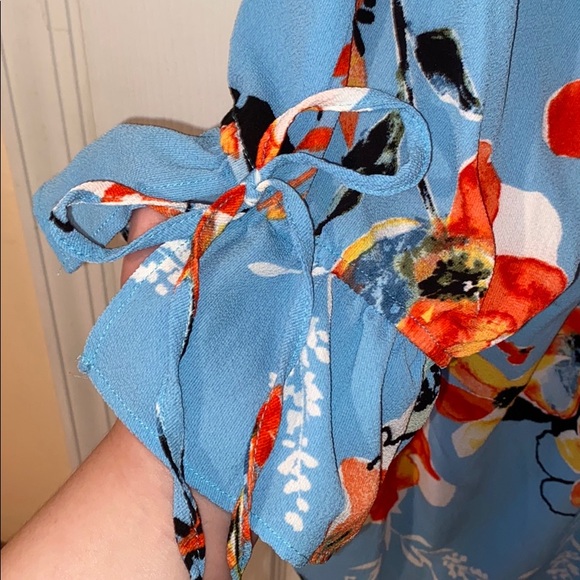 Floral Blue off the shoulder blouse - Picture 2 of 2